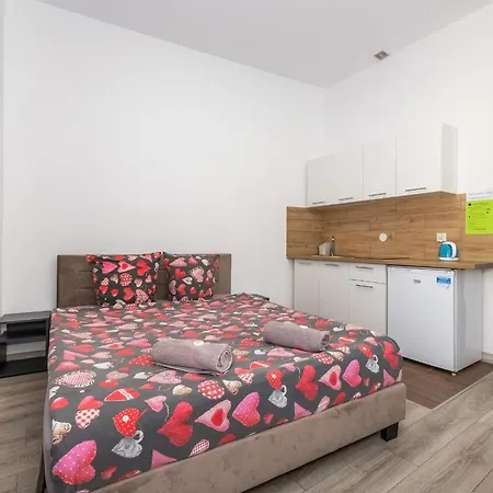 Panzió 70s Business