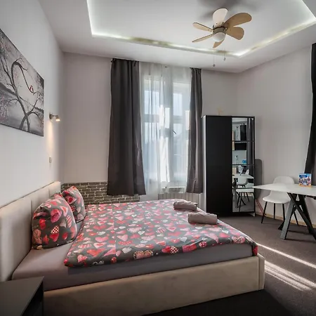 70s Business 3* Krakkó