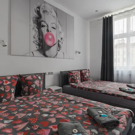 Bed & Breakfast 70s Business Krakov