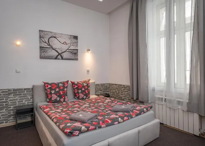 Bed and breakfast 70s Business